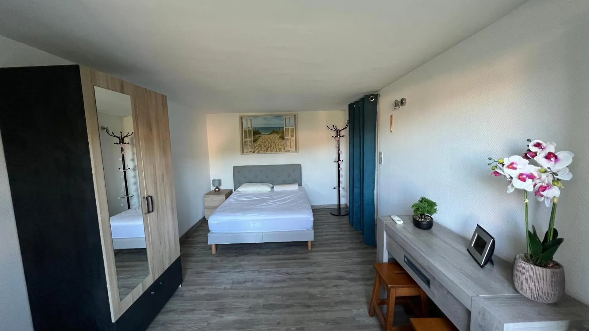 Appartement Fonctionnel Mandelieu-la-Napoule 0*,